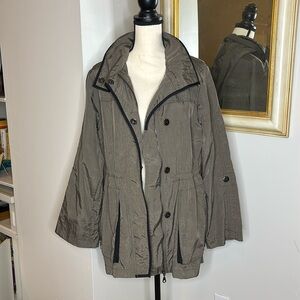 Wind Breaker Water Resistant Hooded Jacket